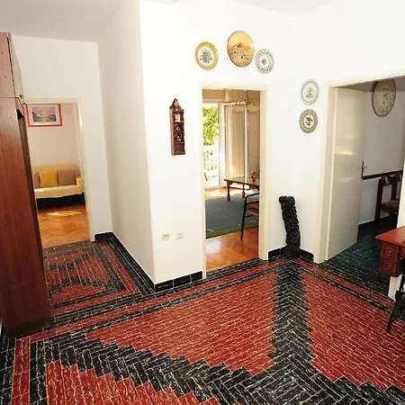 Apartment Sara *